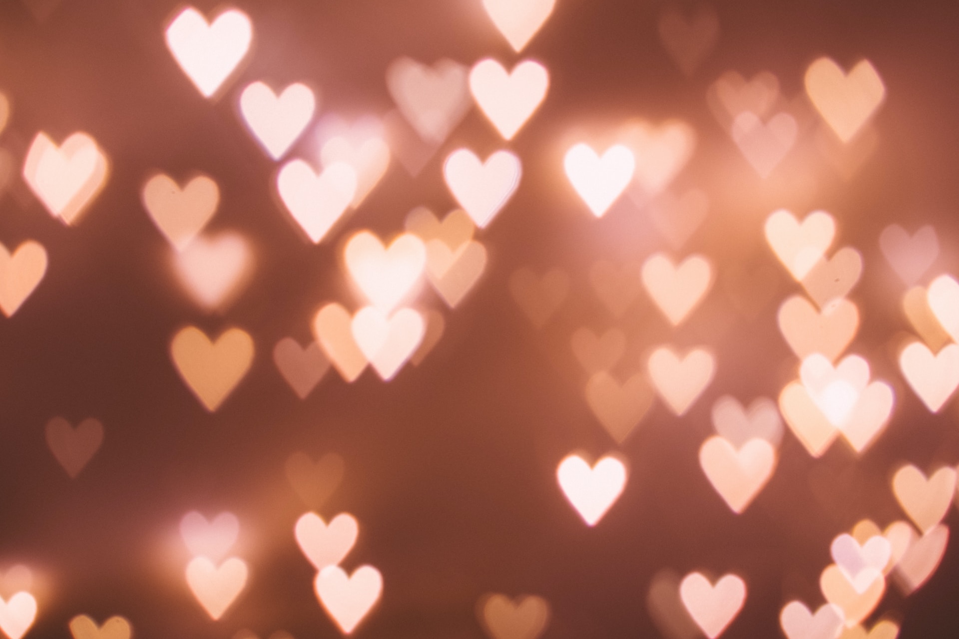 heart shining lights in light pink tones to send valentine's day quotes for him